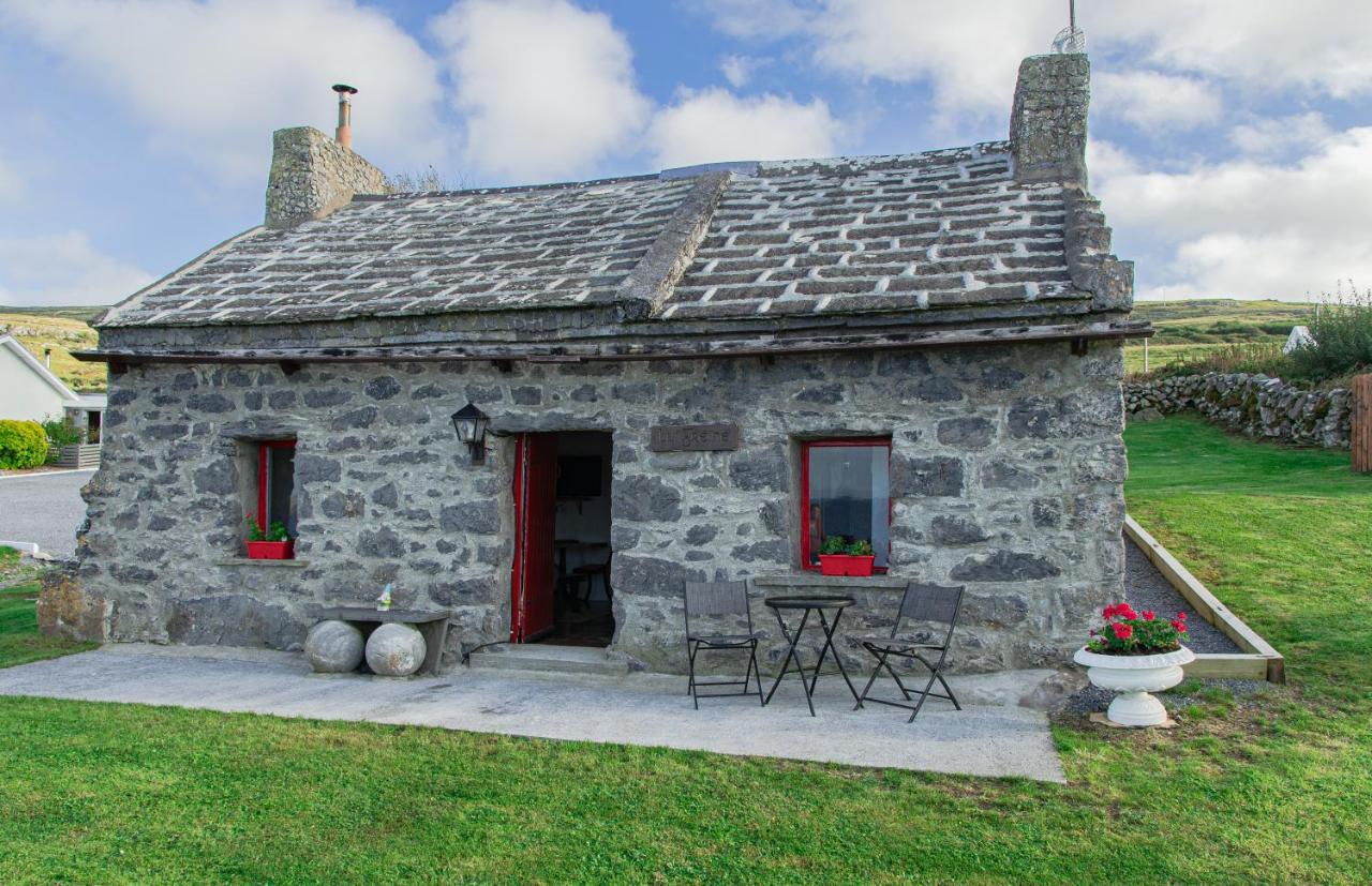 1844 Seascape Is Located On The Wild Atlantic Way Holiday home